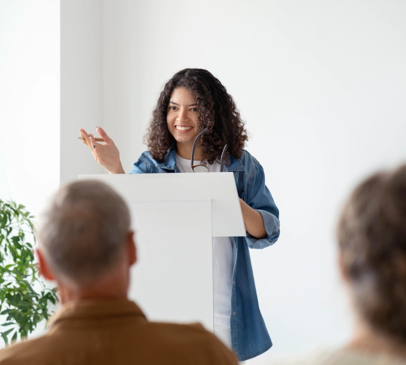 Club de Oratoria – El Trampolín